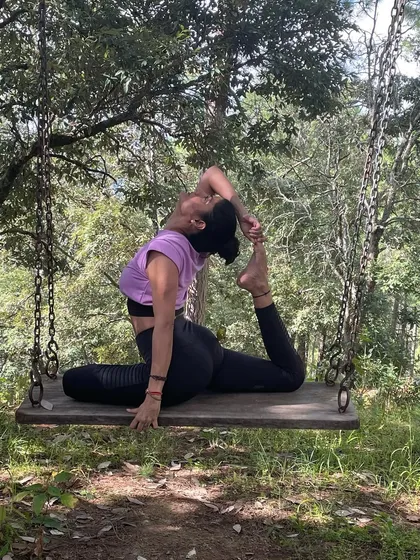 Finding a swing in the middle of the forest is a gift. I used it to explore a creative variation of the One-Legged King Pigeon Pose, blending playful movement with a deep, opening stretch.