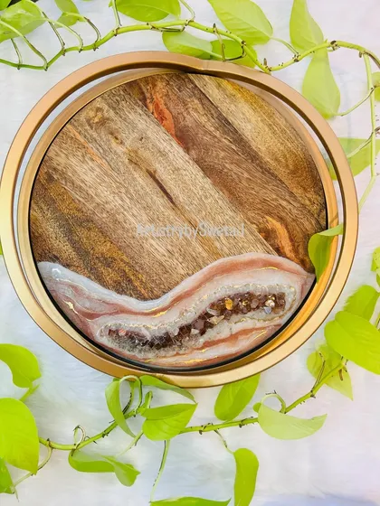 This tray is where functional design meets natural art. I combined the warmth of real wood with the calming energy of a resin geode accent to create a piece that is perfect for serving, styling, or simply creating a serene corner in your home.