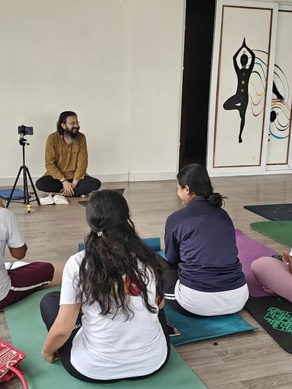 Aikia Yogashala - Yoga Teacher Training Guru-Shishya Parampara: Hands-On Mentorship photo 5