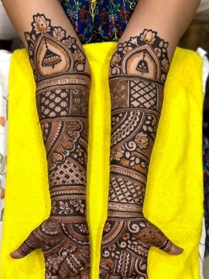 Kanha Mehandi - Bridal Mehndi Intricate Hand Designs photo 33