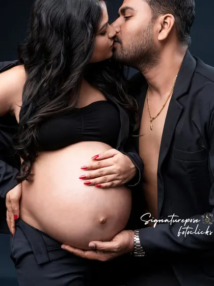 This is the same passionate and stylish shot, perfect for couples who want a bold and memorable maternity photo.
