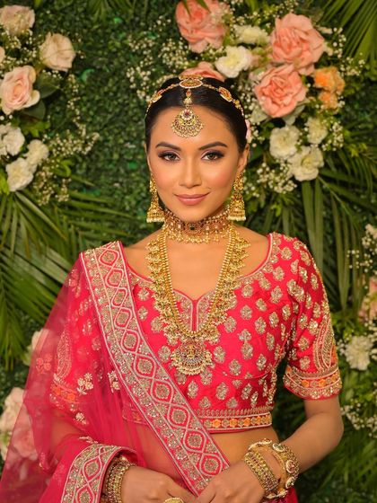 The perfect makeup is the ultimate accessory. Our signature soft glam look ensures the bride looks flawless and feels confident, letting her natural beauty be the star.