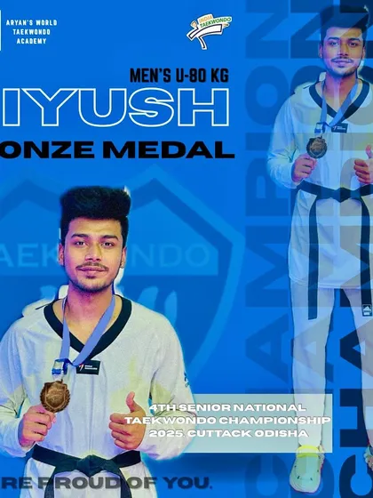 Piyush Priyam showing his Bronze Medal from the Men's U-80 KG category at the 4th Senior National Championship.