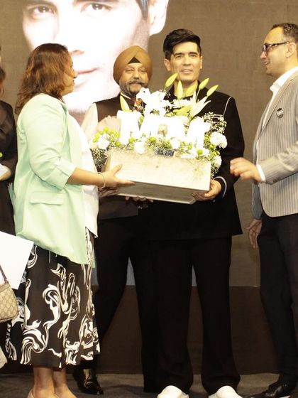 Thoughtful Gestures & Floral Arrangements photo 26