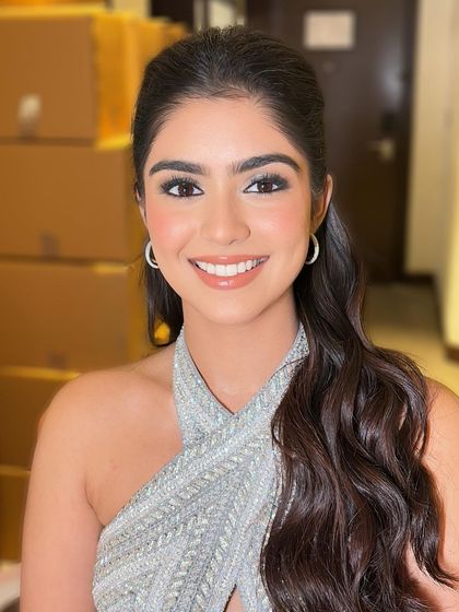 A happy, smiling shot of this silver smokey eye look. My goal is always to make you feel confident and beautiful, and a smile is the best accessory.