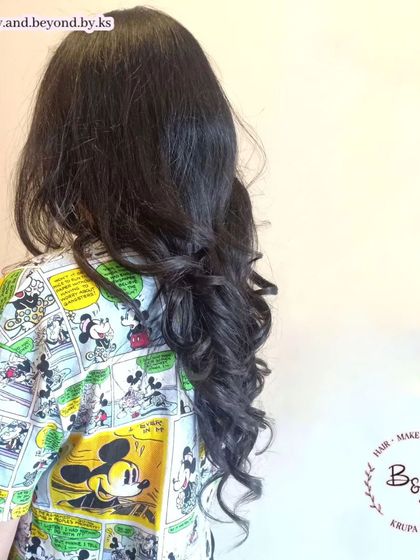 Krupa Shah - Bridal & Event Hairstyling Romantic Curls & Open Hairstyles photo 3