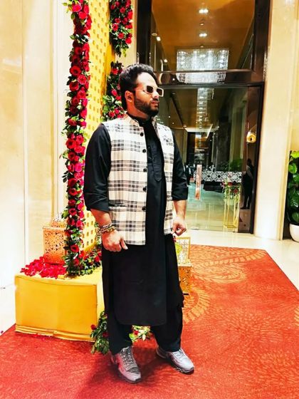 Behind the Scenes & Artist Collaborations photo 21