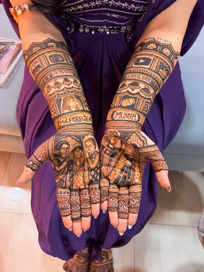 I can make your mehendi truly personal. This design includes custom couple portraits, the wedding hashtag, names, and even fun logos like Instagram and YouTube, reflecting the couple's unique story.