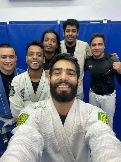 A selfie with some of our most consistent Gi practitioners.
