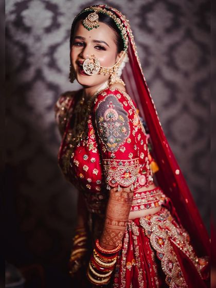 Regal Wedding Day Looks photo 4