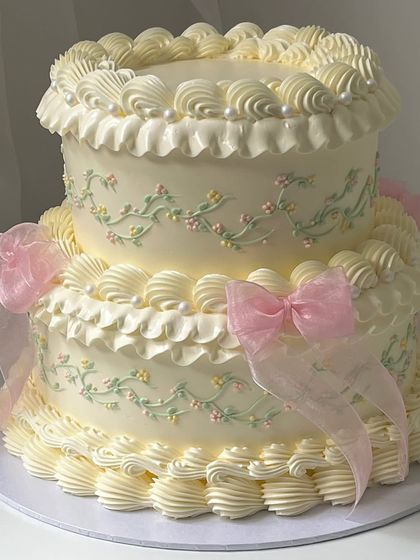 Cakenest - Online Baking & Business School Advanced Structural & Wedding Cakes photo 9