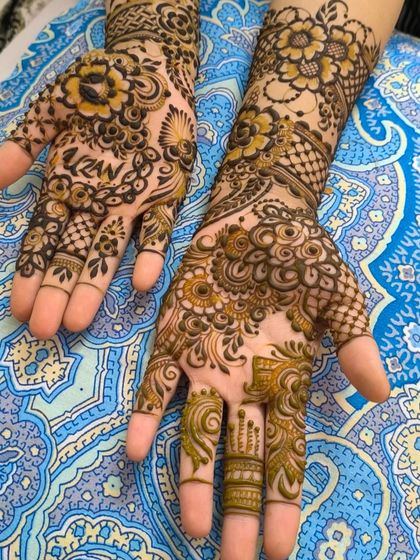 Shaikh Yasmeen - Bridal Mehendi Intricate Floral & Paisley Designs photo 37