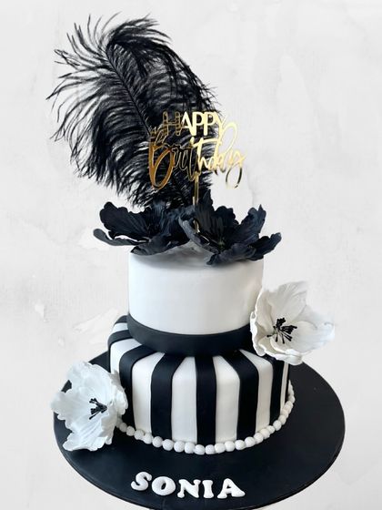 Themed & Novelty Cakes photo 3