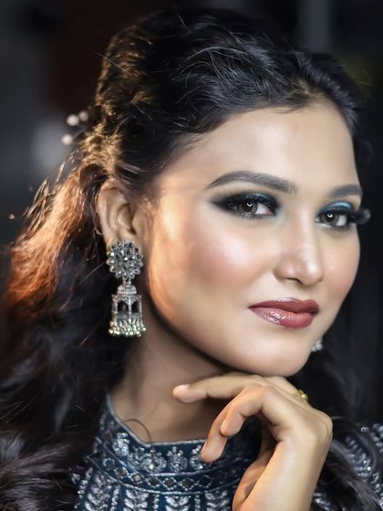 Another angle of the look, showing the flawless base and contour.