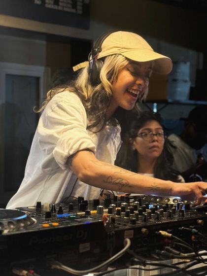 Live on the Decks photo 17