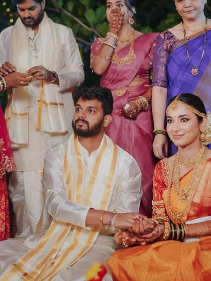More moments from Vaishnavi's magical South Indian wedding. The traditional attire and rituals are always so inspiring, and I loved creating a look that honored her heritage while keeping it fresh and modern.