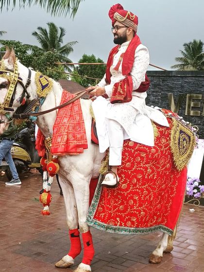 Decor by Aditya - Full-Service Wedding Planning Breathtaking Entrances & Aisles photo 34