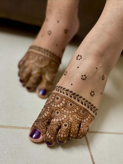 Mitali - Mehendi for Special Occasions Beautiful Henna for Feet photo 21