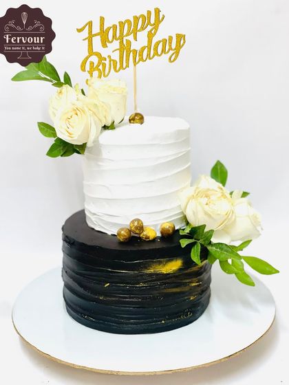 Elegant Milestone & Anniversary Cakes photo 34