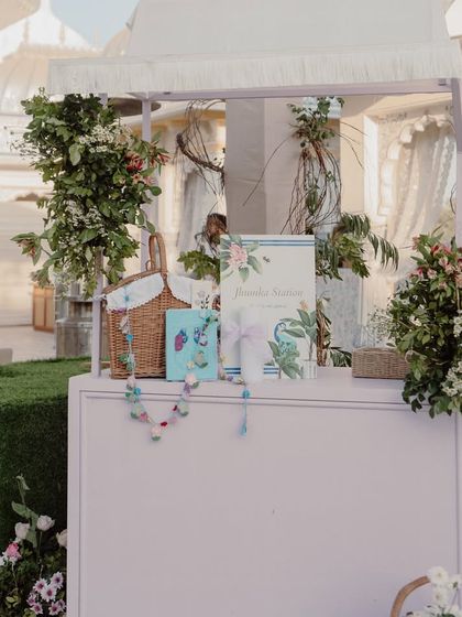 A "Jhumka Station" where guests could pick out traditional earrings as a party favor.