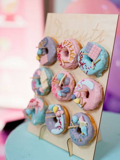 Novella - Children's Themed Birthday Parties Sweet Escapes: Candyland & Dessert Parties photo 11