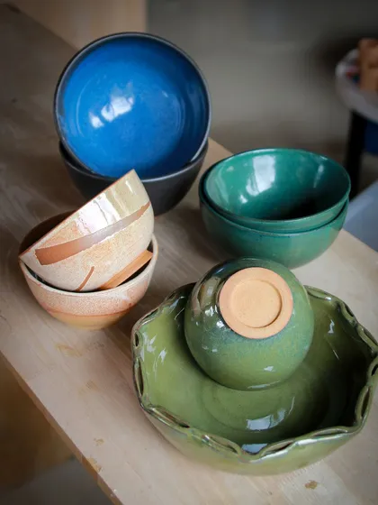 I'm thrilled to share the progress of my current professional program students. After over 600 hours of dedicated practice, they are creating beautiful drinkware, serveware, and decorative pieces.