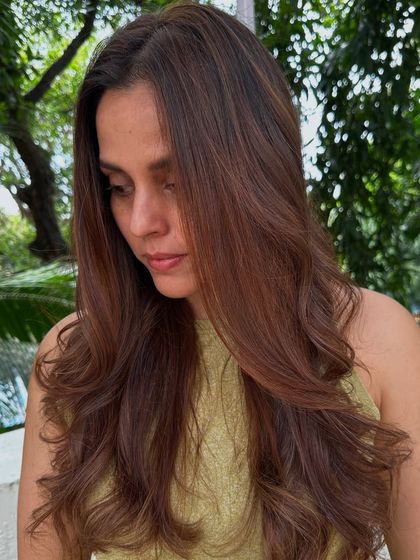 Another client getting 'Vacay Ready'. I gave her a mix of cinnamon and caramel tones to create this warm, sun-kissed look that’s perfect for a beach holiday.