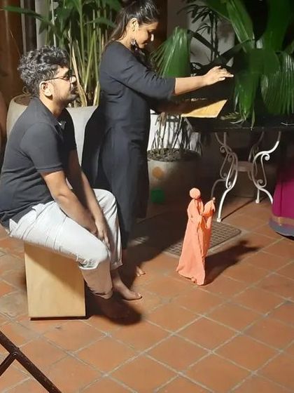 An intimate puppet show in a beautiful setting. We bring all the necessary equipment to create a professional performance anywhere.