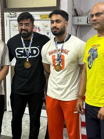 A proud moment with my athletes from Powerlifting Studio. We celebrate every win, from bronze to gold, because every step forward is a victory.