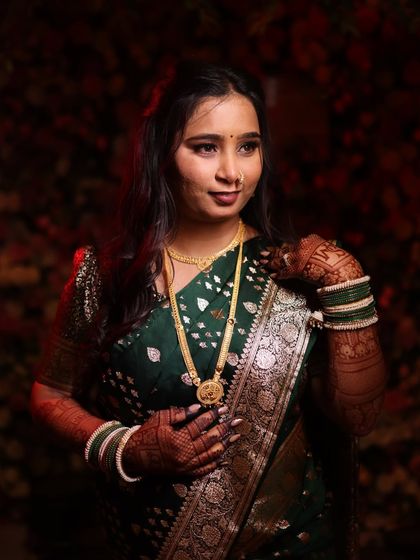 Traditional Engagement & Sakharpuda Looks photo 41