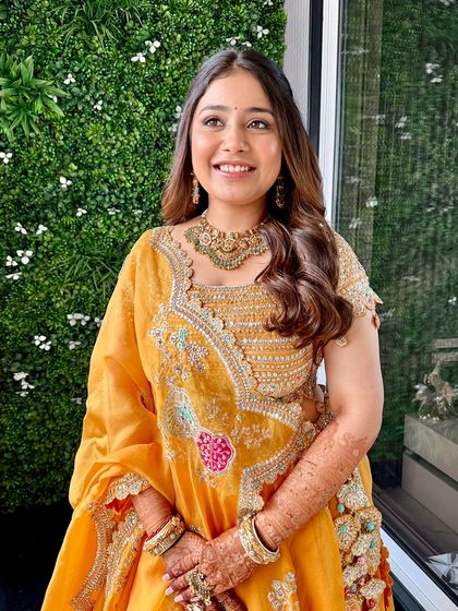 Vibrant Mehendi & Haldi Styles photo 19