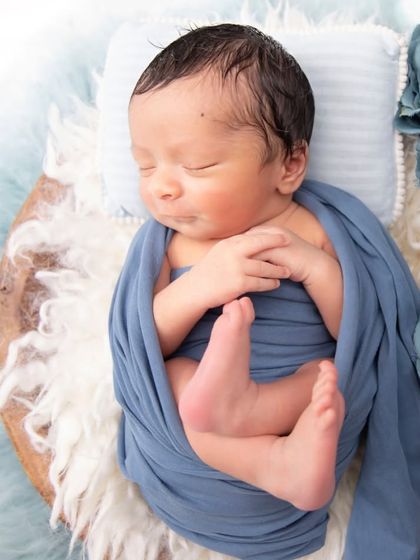 Meghana Merchant - Newborn Photography Simple & Sweet Swaddles photo 6