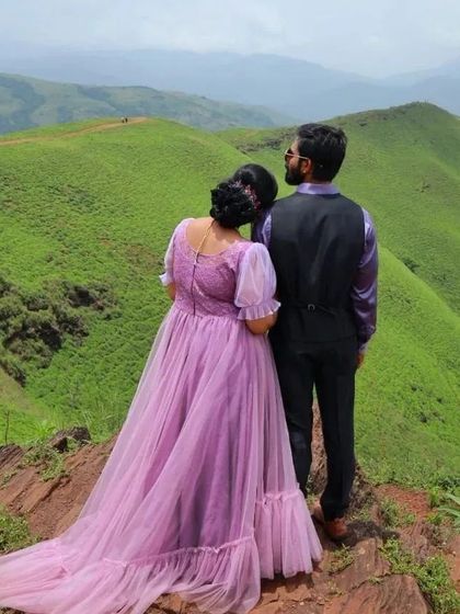 Dress Rental Buzz - Photoshoot Outfit Rental Couple & Pre-Wedding Outfits photo 48