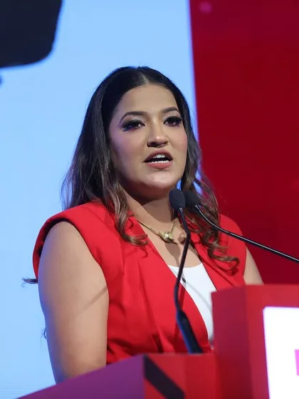 Close-up during the MAPIC India summit. I ensure my delivery is clear and impactful, even in a large auditorium.