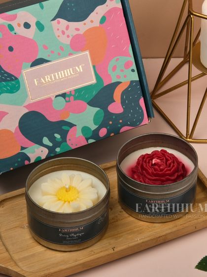 Floral Blooms: Candles in Jars, Tins & Pots photo 33