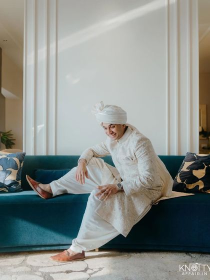 The Bride & Groom: Solo Portraits photo 10