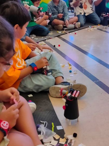 The Whiz Lab - In-School STEM Programs Robotics & Engineering Creations photo 10