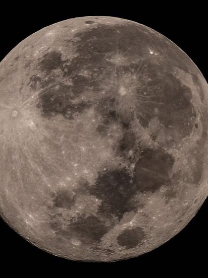 A photo of the full moon, a time for our bodies to rest and rejuvenate. On this day, we also celebrate Guru Purab, a time to honor our teachers and the wisdom they share.