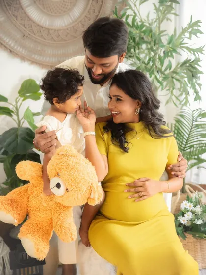 Welcoming a new baby is a joy for the whole family. I love capturing these sweet, unscripted moments between parents and siblings in my relaxed, boho-chic studio setting. Everyone is welcome, creating memories you will all cherish.