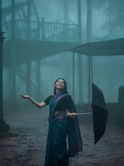 A duplicate of a monsoon shoot image.