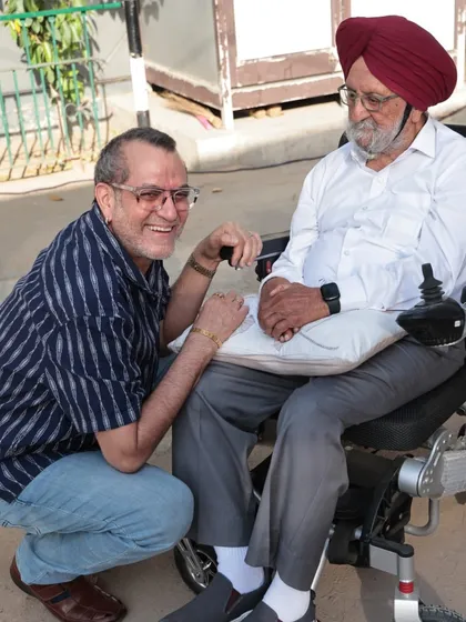 A touching moment of respect and camaraderie as a former player interacts with coach Shri Gurcharan Singh Ji during his 90th birthday celebrations.