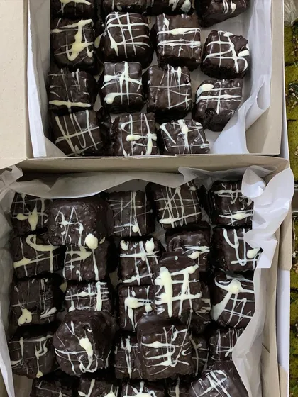 A close-up of the brownie boxes.