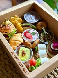 Curated Food Boxes & Gifting
