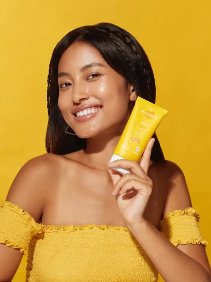 Another look from the yellow series, where the off-the-shoulder top and simple styling create a fresh, sun-kissed feel.