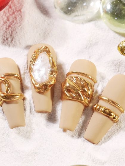 Bridal & Bling: High-Glamour Nails photo 9