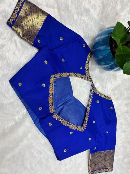 The Glamhouse - Ethnic Wear & Jewellery Rentals Modern & Chic Blouse Designs photo 18