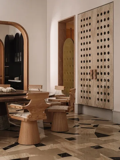Meet our 'Kingpin' swivel chairs, designed for long conversations around the dining table. The sculptural, solid ash wood form provides a commanding presence, while the swivel base adds a touch of modern convenience. They are a perfect example of how we blend bold design with everyday function.