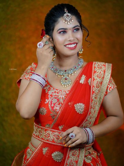 Inisha Rental Dress - Bridal & Occasion Wear Rental Grand Bridal Wear (Sarees & Lehengas) photo 13