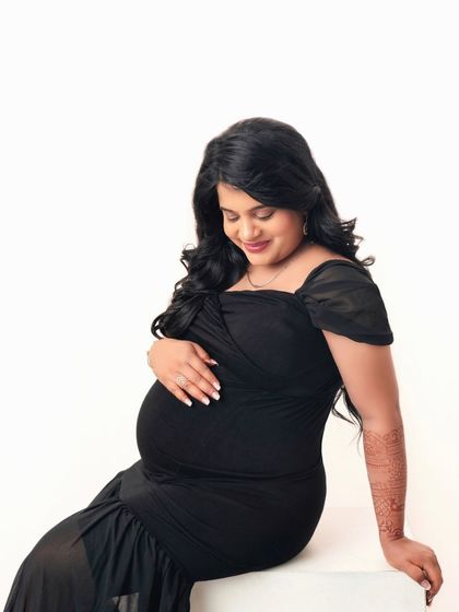 Anitha - Maternity Photography Modern & Minimalist Looks photo 9