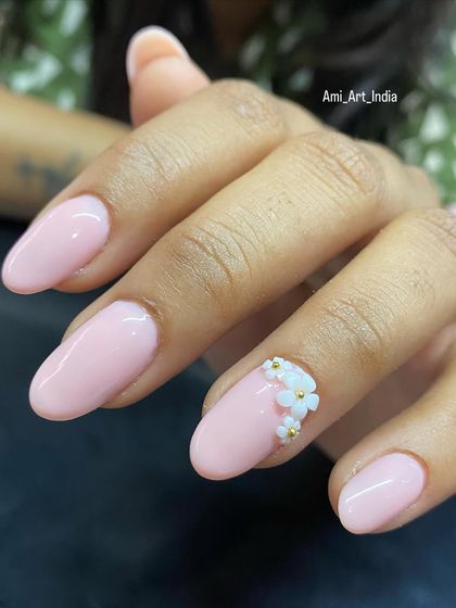 Beyond the Brush: 3D & Sculptural Nail Art photo 7